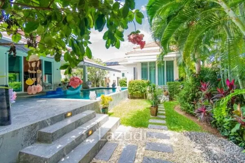 WOODLANDS : Great Value 4 Bed Pool Villa