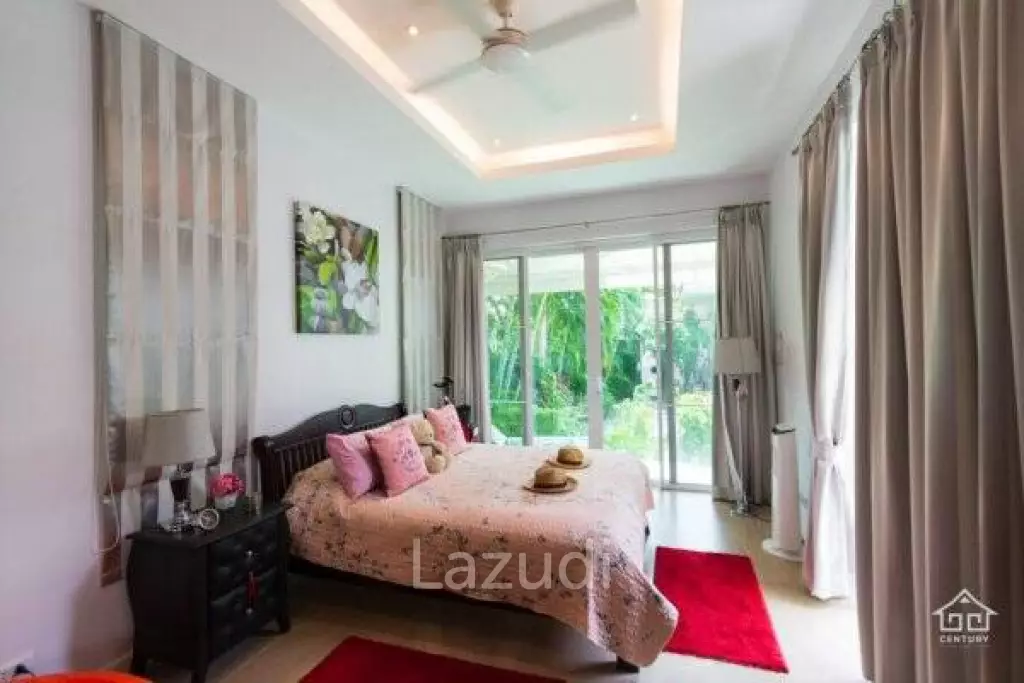 WOODLANDS : Great Value 4 Bed Pool Villa