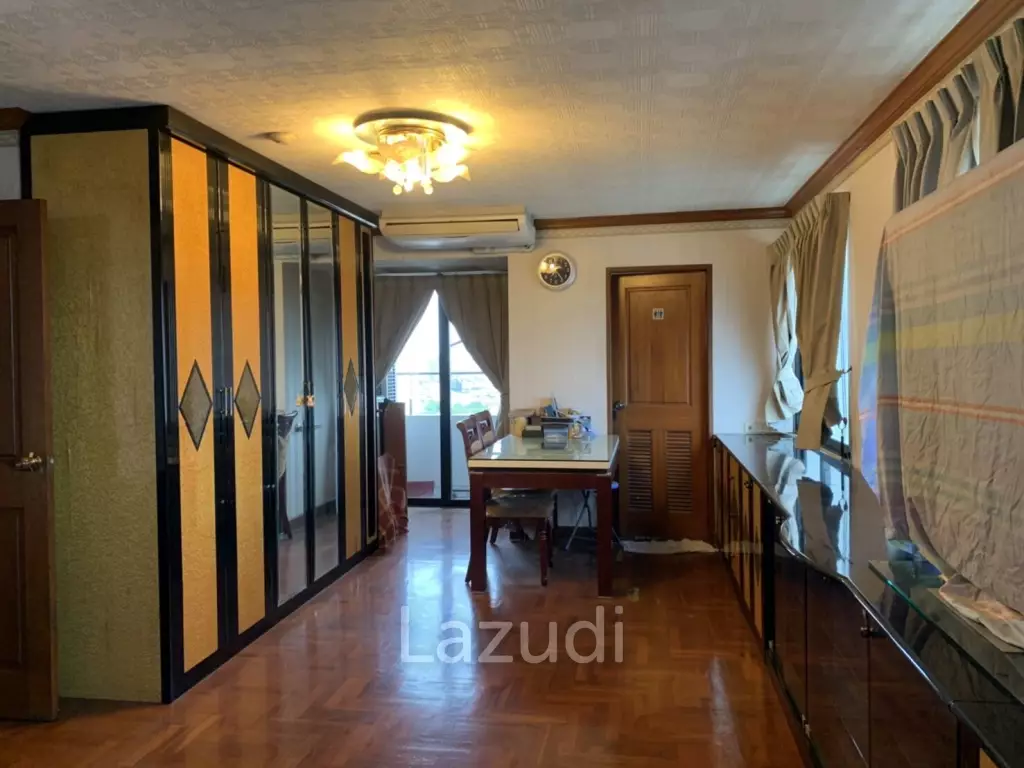 124 Sqm 2 Bed 2 Bath Si Phraya River View Condo For Sale