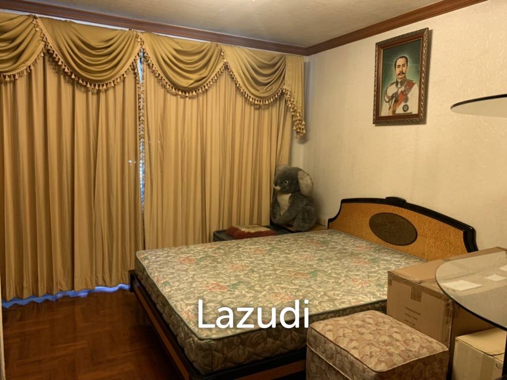 124 Sqm 2 Bed 2 Bath Si Phraya River View Condo For Sale