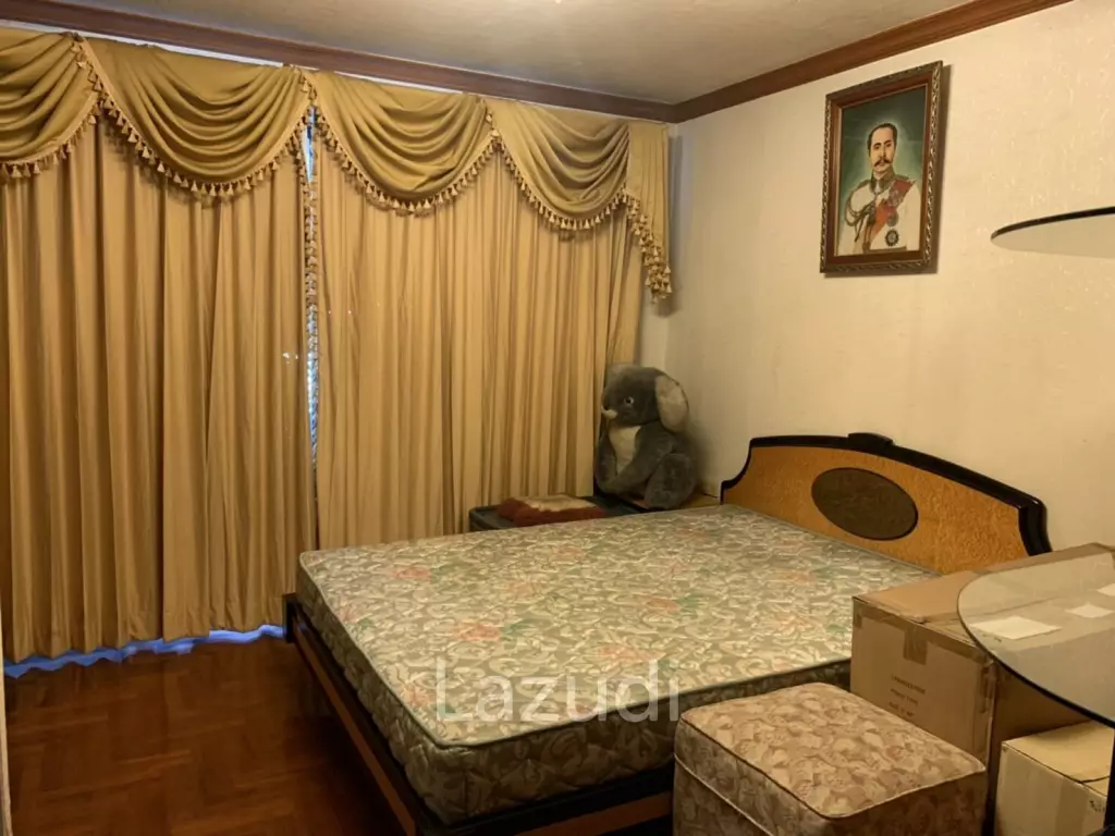 124 Sqm 2 Bed 2 Bath Si Phraya River View Condo For Sale