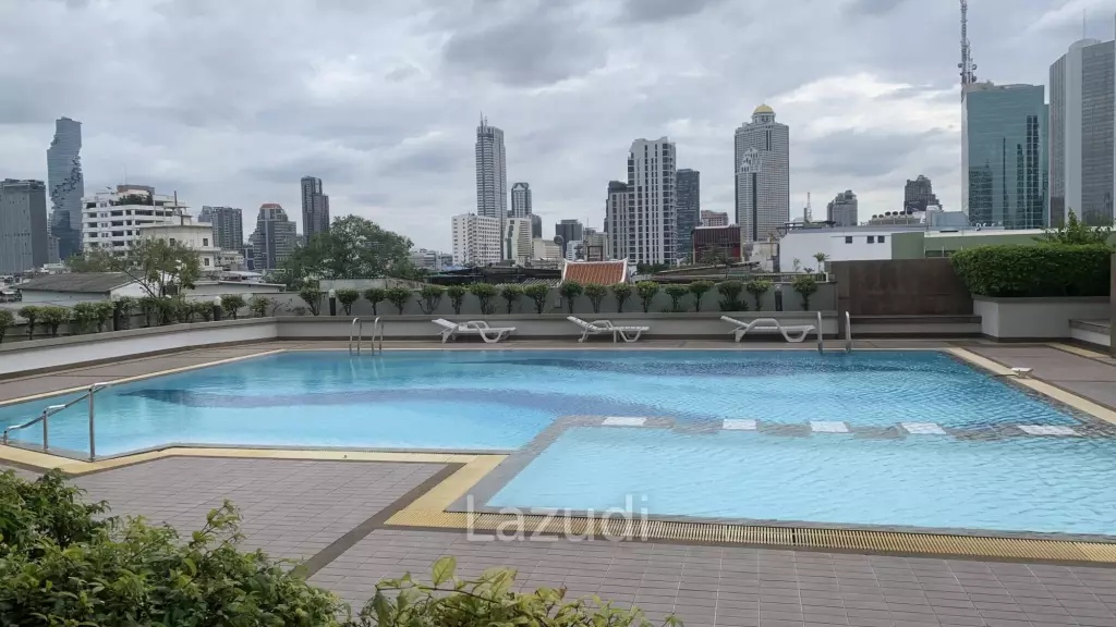 124 Sqm 2 Bed 2 Bath Si Phraya River View Condo For Sale
