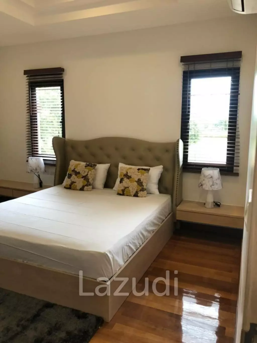 4 Brs Villa for sale