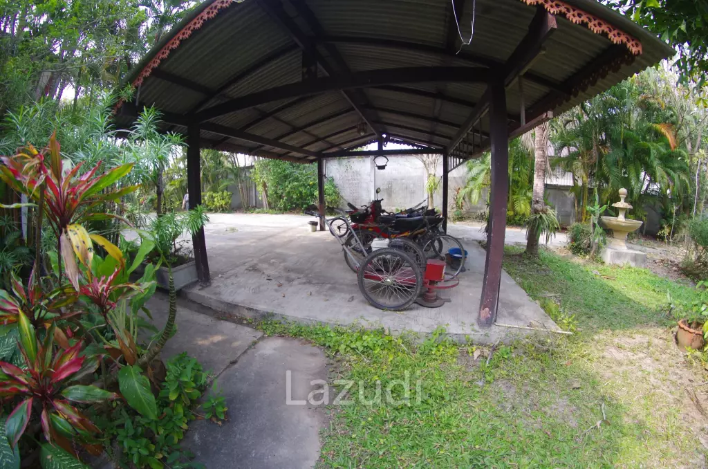 4 Bed 4 Bath House in Chiang Mai For Sale
