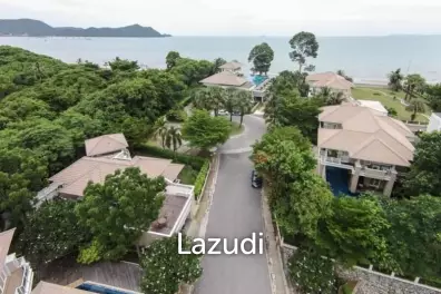Chic Ocean View Villa in Bang Lamung Chonburi