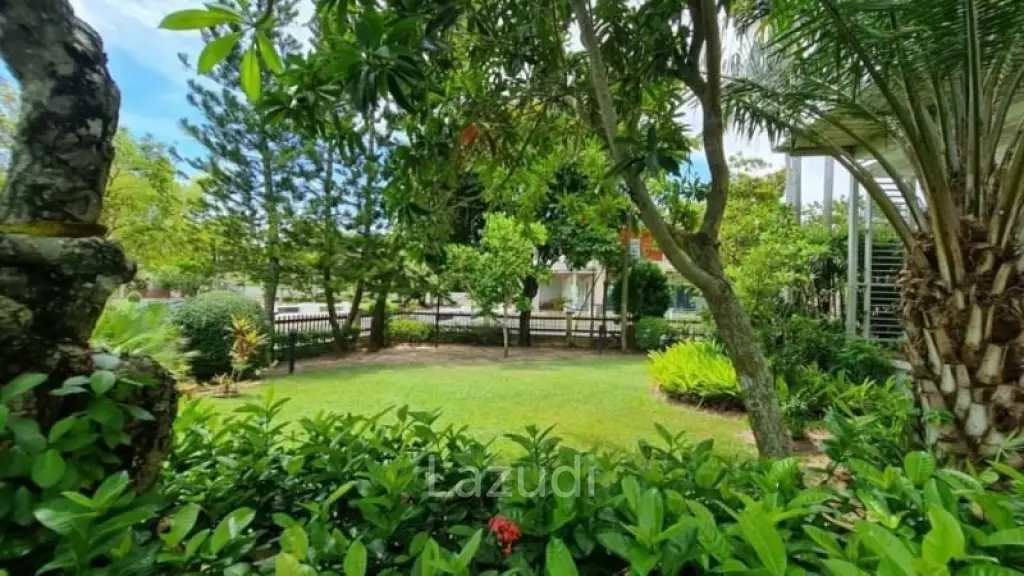 Chic Ocean View Villa in Bang Lamung Chonburi