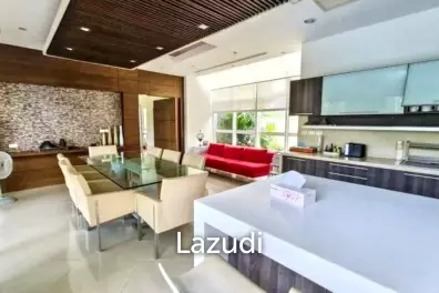 Chic Ocean View Villa in Bang Lamung Chonburi