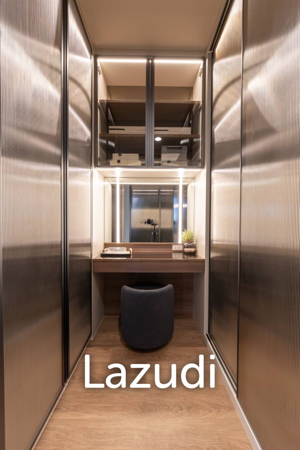 2 Bed Plus 2 Bath 89.54 SQ.M The Issara Sathorn