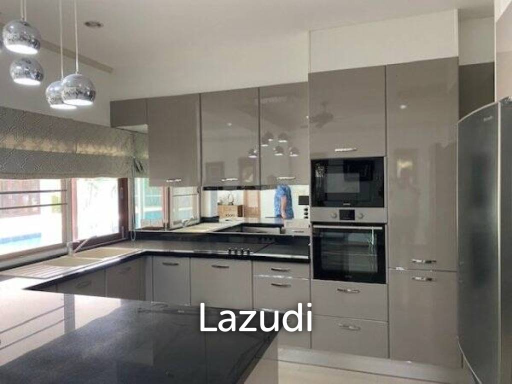 AV 88 EXECUTIVE : Good design and quality 4 Bed Pool Villa