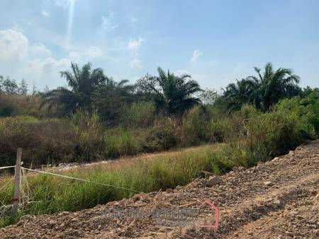 2 Rai (3,200 SQ.M.) land Hua hin soi 112 (close to by-pass road)
