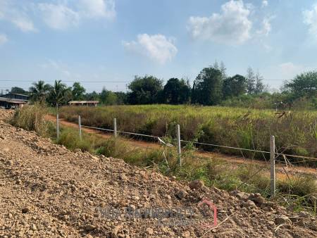 2 Rai (3,200 SQ.M.) land Hua hin soi 112 (close to by-pass road)