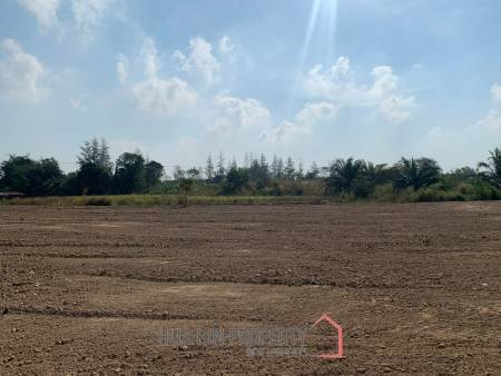 2 Rai (3,200 SQ.M.) land Hua hin soi 112 (close to by-pass road)