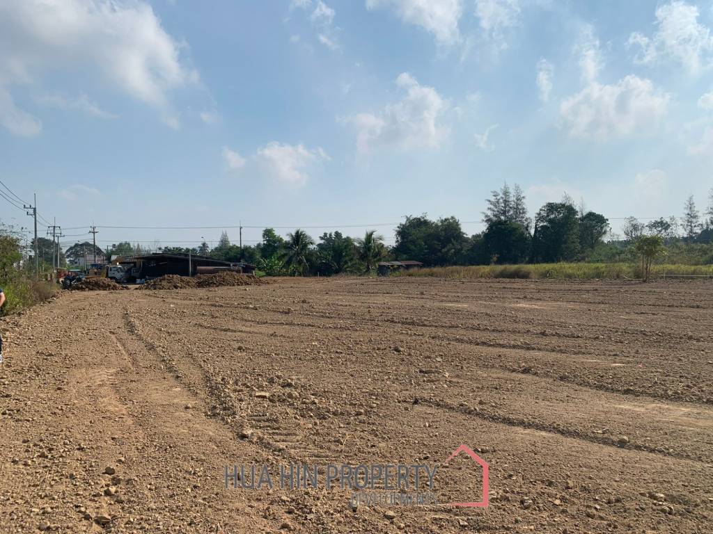 2 Rai (3,200 SQ.M.) land Hua hin soi 112 (close to by-pass road)