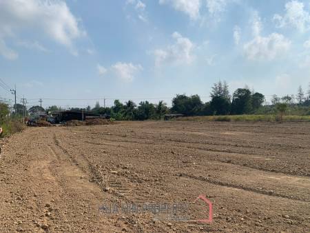 2 Rai (3,200 SQ.M.) land Hua hin soi 112 (close to by-pass road)
