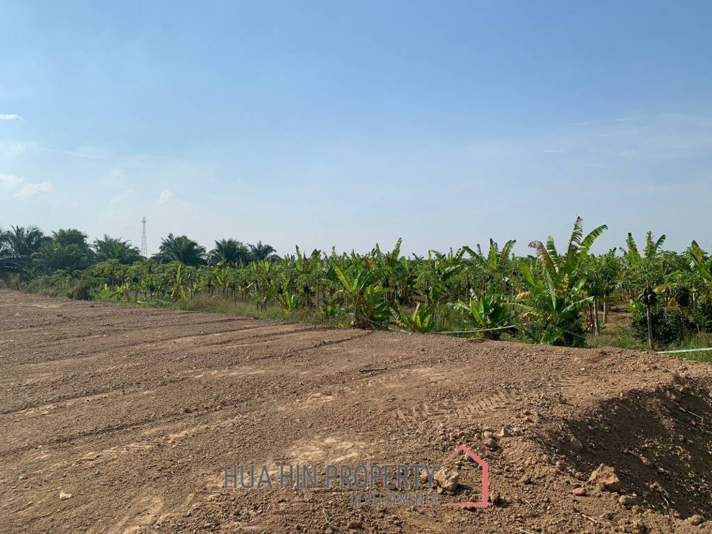 2 Rai (3,200 SQ.M.) land Hua hin soi 112 (close to by-pass road)