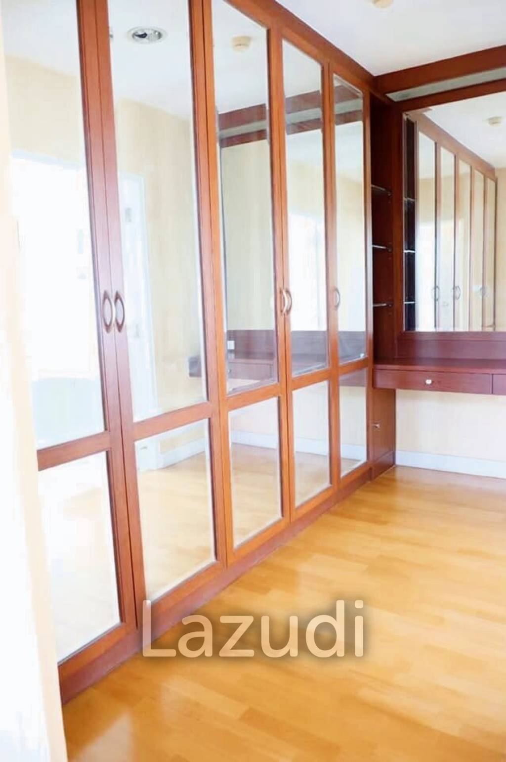 3 Bed 4 Bath 205 SQ.M The Fine @ River