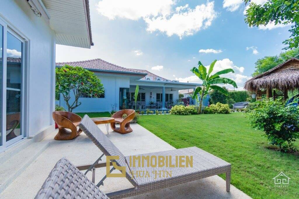 Well Maintained 4 bedroom / 4 Bathroom Pool Villa on large Plot