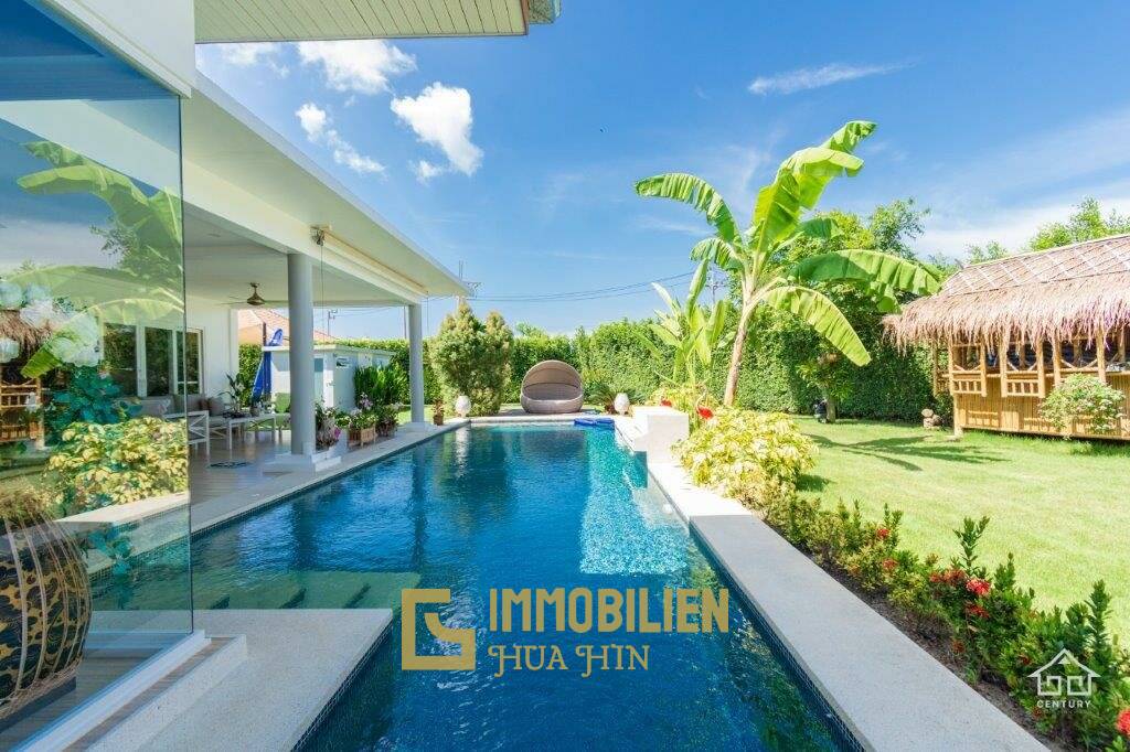 Well Maintained 4 bedroom / 4 Bathroom Pool Villa on large Plot