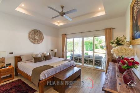 Well Maintained 4 bedroom / 4 Bathroom Pool Villa on large Plot