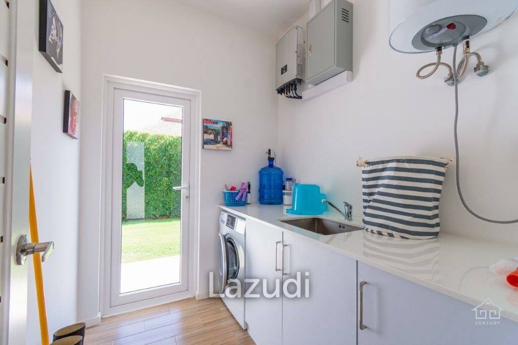 Well Maintained 4 bedroom / 4 Bathroom Pool Villa on large Plot