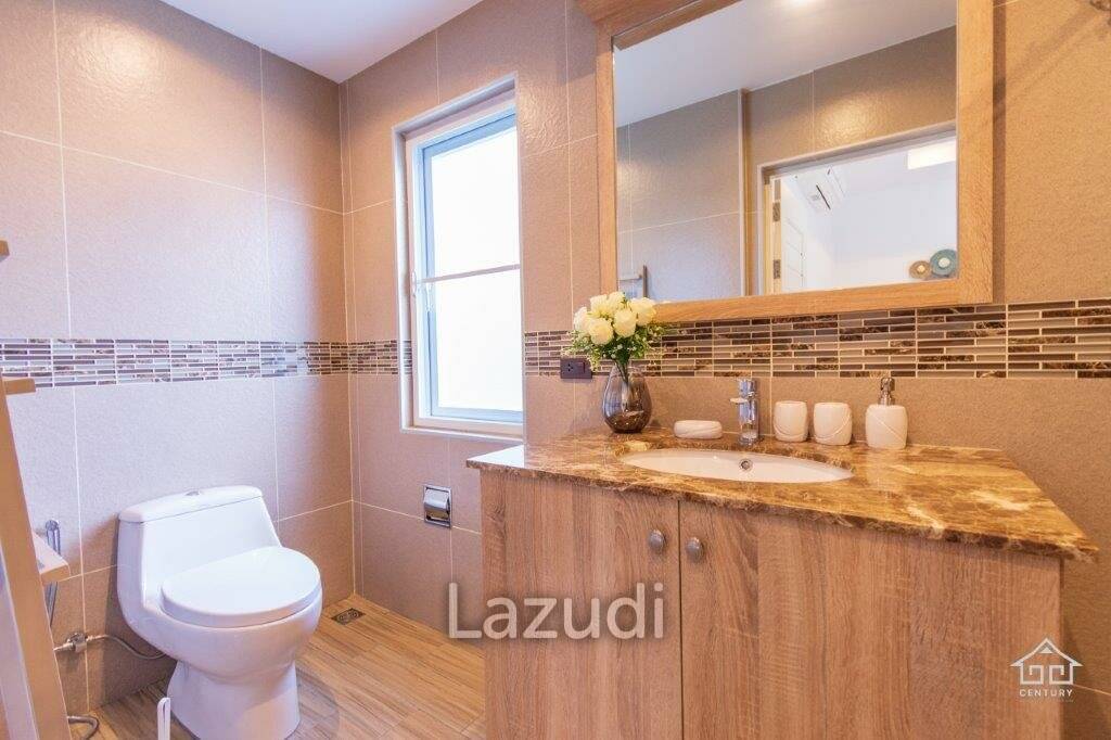 Well Maintained 4 bedroom / 4 Bathroom Pool Villa on large Plot
