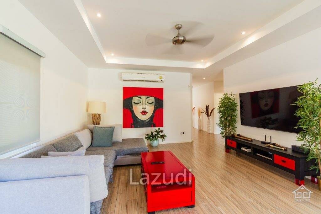 Well Maintained 4 bedroom / 4 Bathroom Pool Villa on large Plot