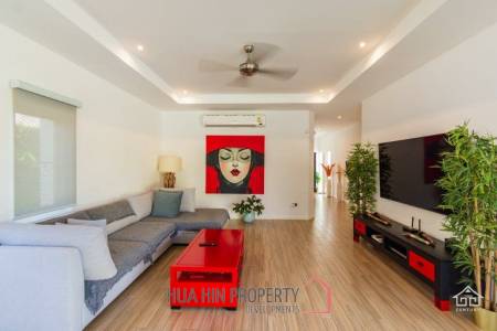 Well Maintained 4 bedroom / 4 Bathroom Pool Villa on large Plot