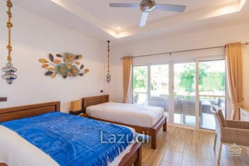 Well Maintained 4 bedroom / 4 Bathroom Pool Villa on large Plot