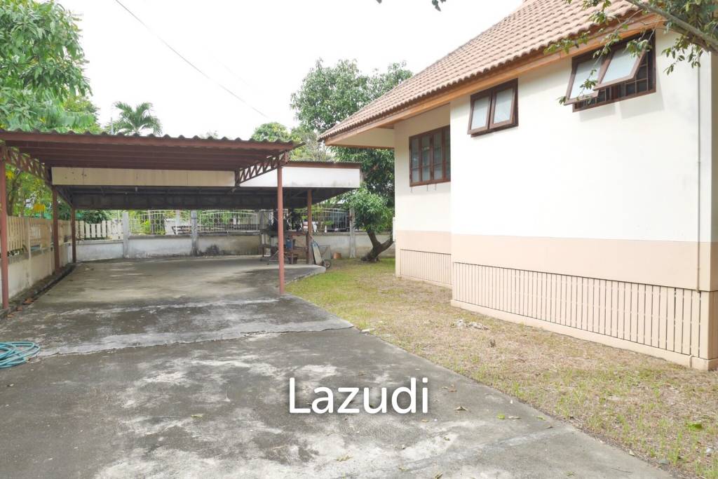 Detached House in San Sai