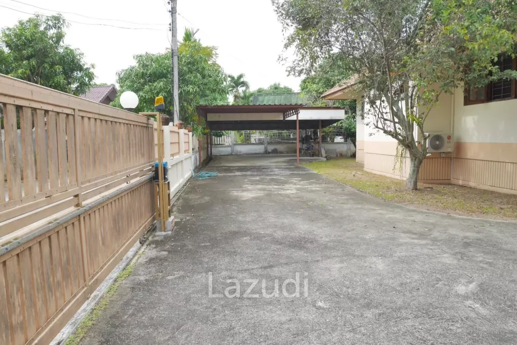 Detached House in San Sai