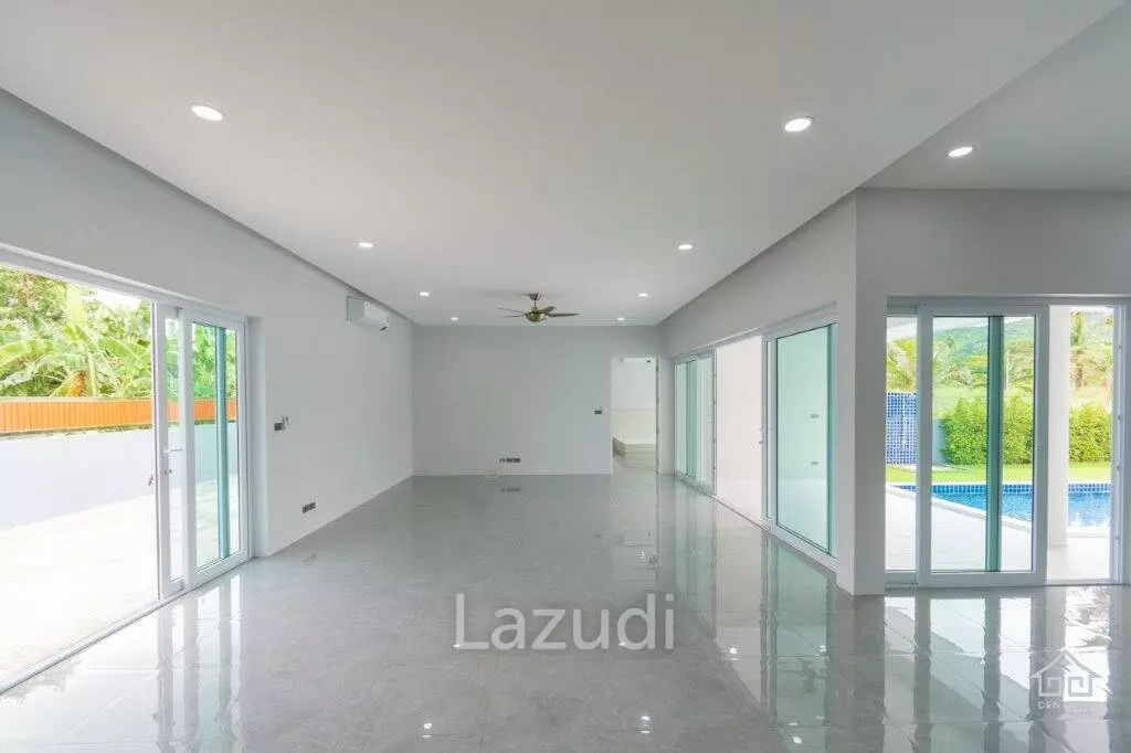 New great quality modern 4 bed pool villa
