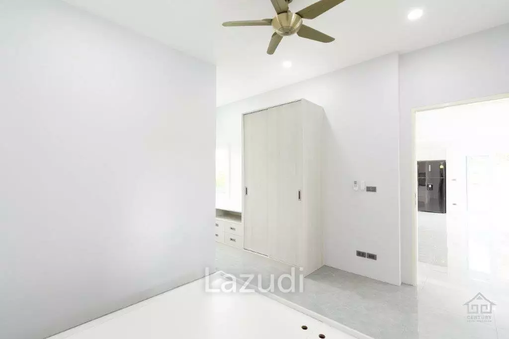 New great quality modern 4 bed pool villa