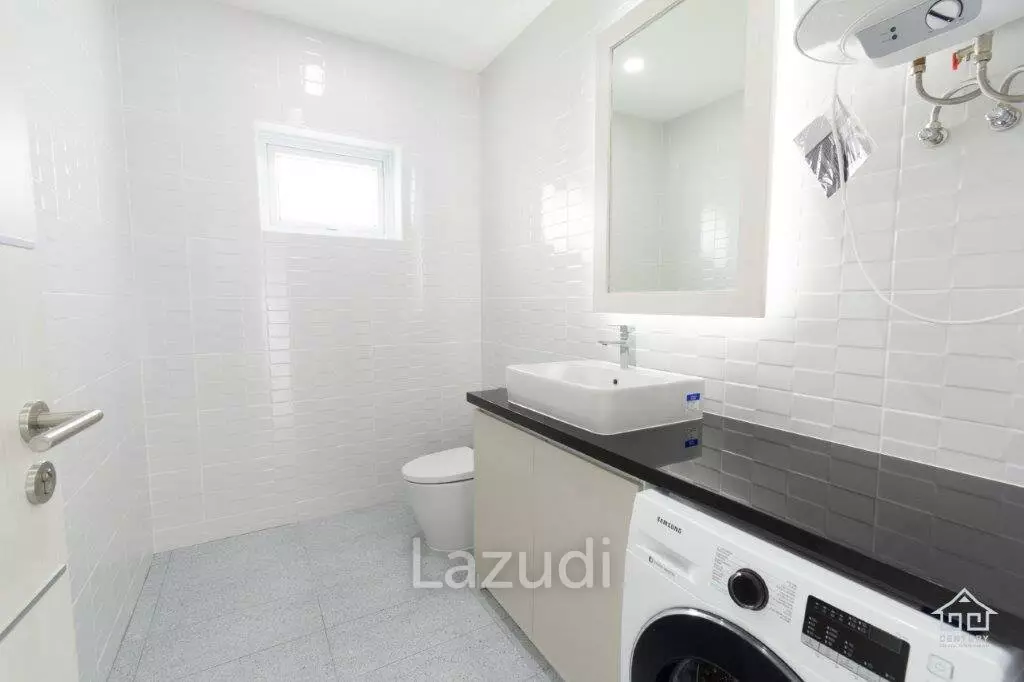 New great quality modern 4 bed pool villa