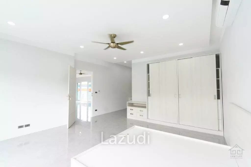 New great quality modern 4 bed pool villa