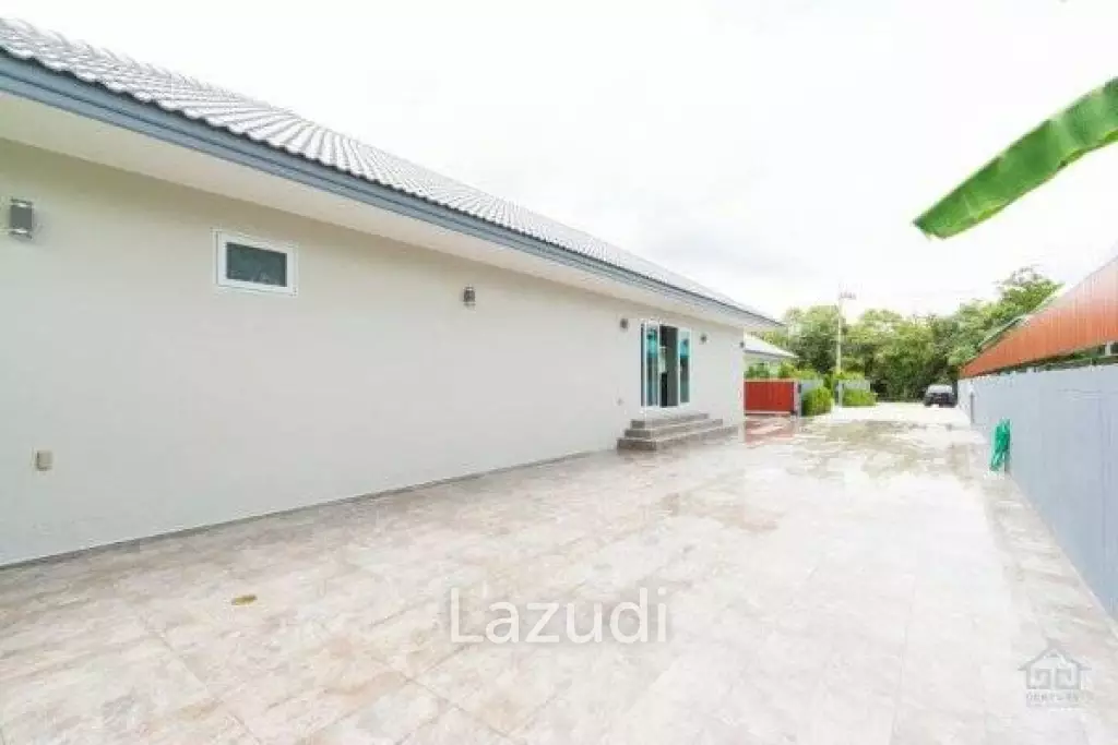 New great quality modern 4 bed pool villa