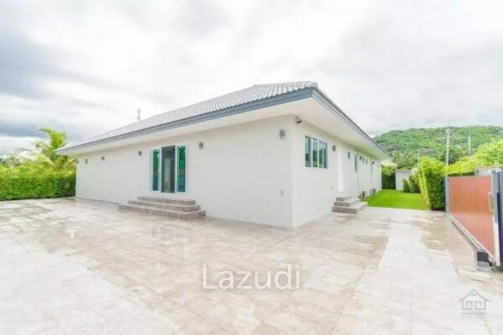 New great quality modern 4 bed pool villa