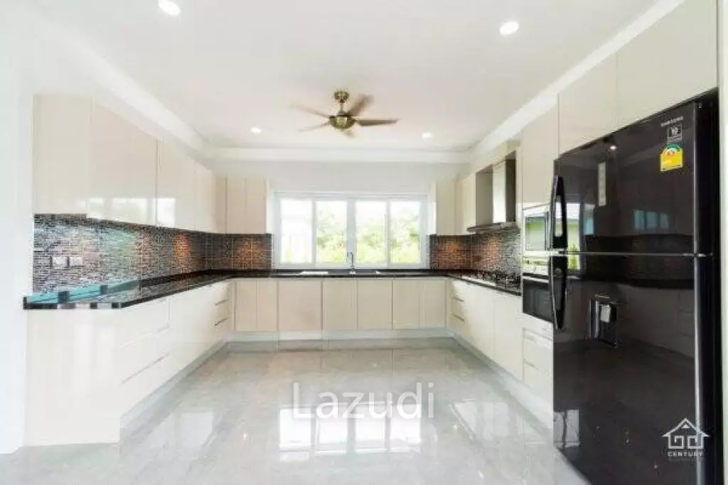 New great quality modern 4 bed pool villa