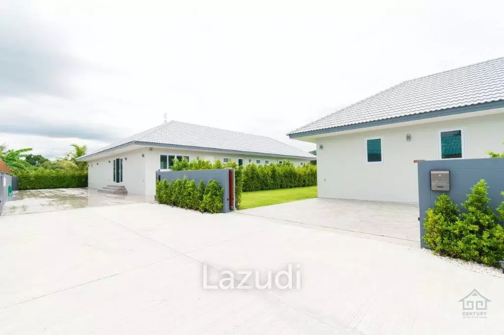 2 Villas for sale, ideal for 1 big family, 2 families or for Investment