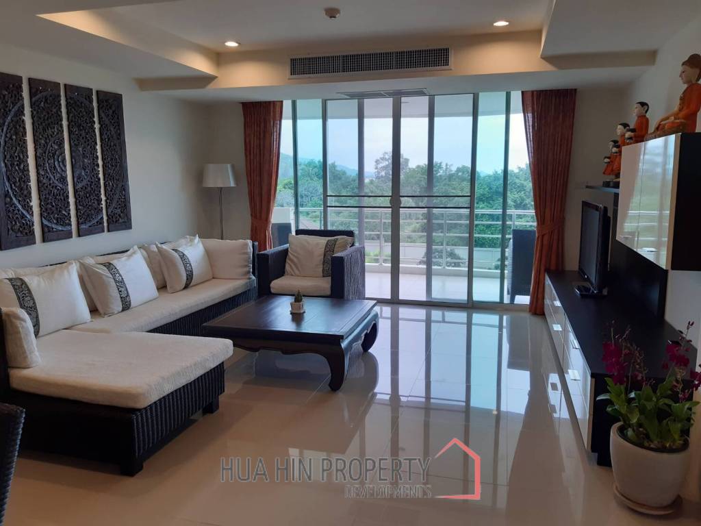 Beautiful spacious 3 Bedroom Condo at Sea Ridge