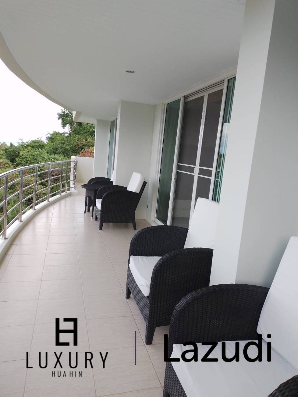 172 metro cuadrado 3 ` 2 Baño Condominio de Venta