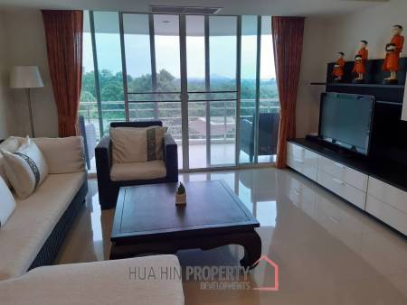 Beautiful spacious 3 Bedroom Condo at Sea Ridge