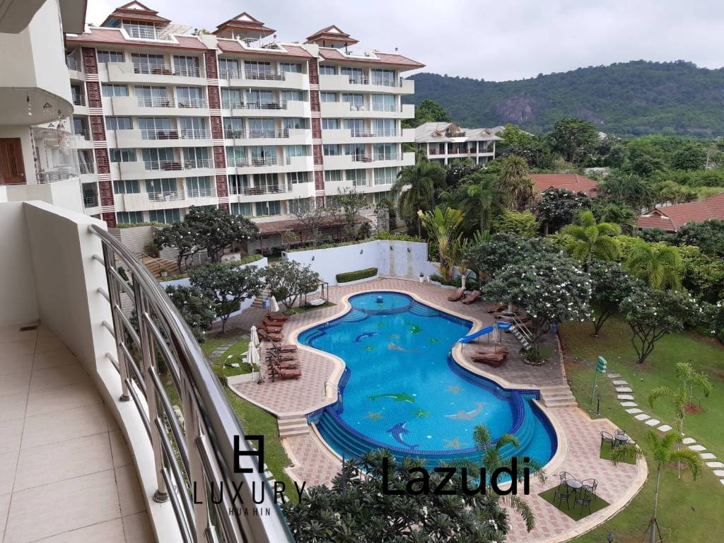 Beautiful spacious 3 Bedroom Condo at Sea Ridge