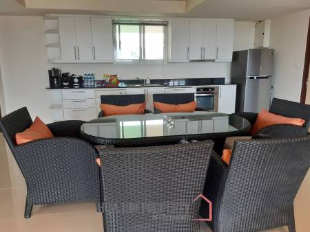Beautiful spacious 3 Bedroom Condo at Sea Ridge