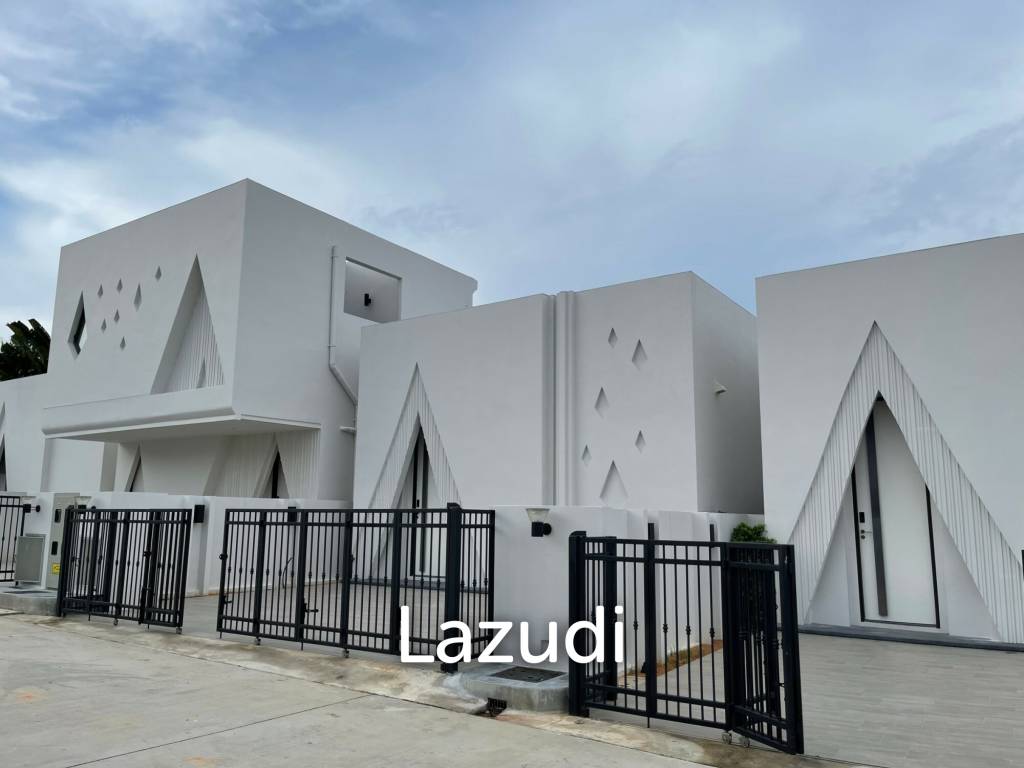 4 Brs Villa for sale