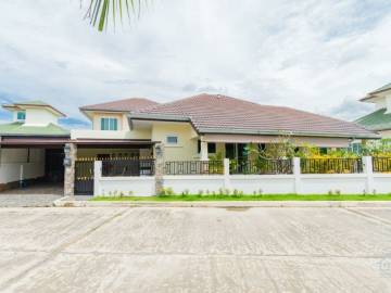 Beautifully renovated villa