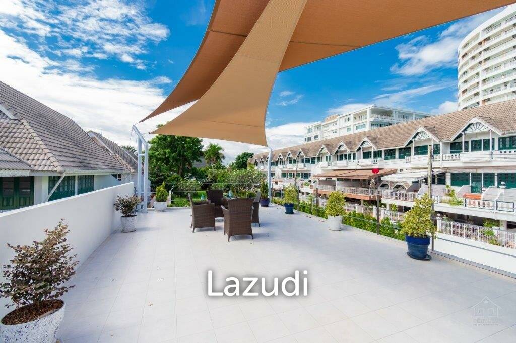 Luxury Modern 2 storey 3 bed pool villa very close to Kao Takieb Beach