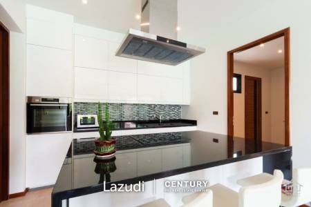 Luxury Modern 2 storey 3 bed pool villa very close to Kao Takieb Beach