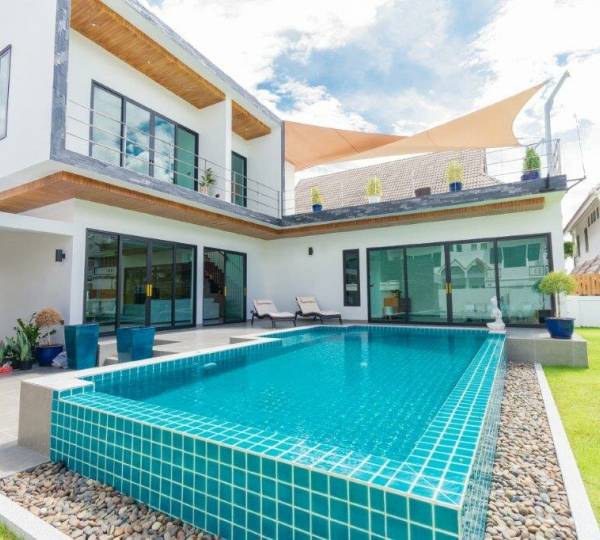 Luxury Modern 2 storey 3 bed pool villa very close to Kao Takieb Beach Luxury Modern 2 storey 3 bed pool villa very close to Kao Takieb Beach