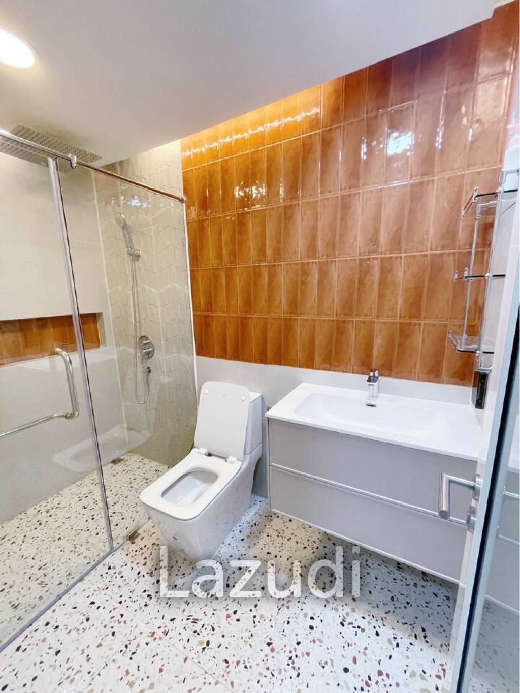1 Bed 1 Bath 56 SQ.M at 59 Heritage