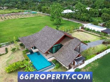Luxury Single Story Home in Green Valley for Sale